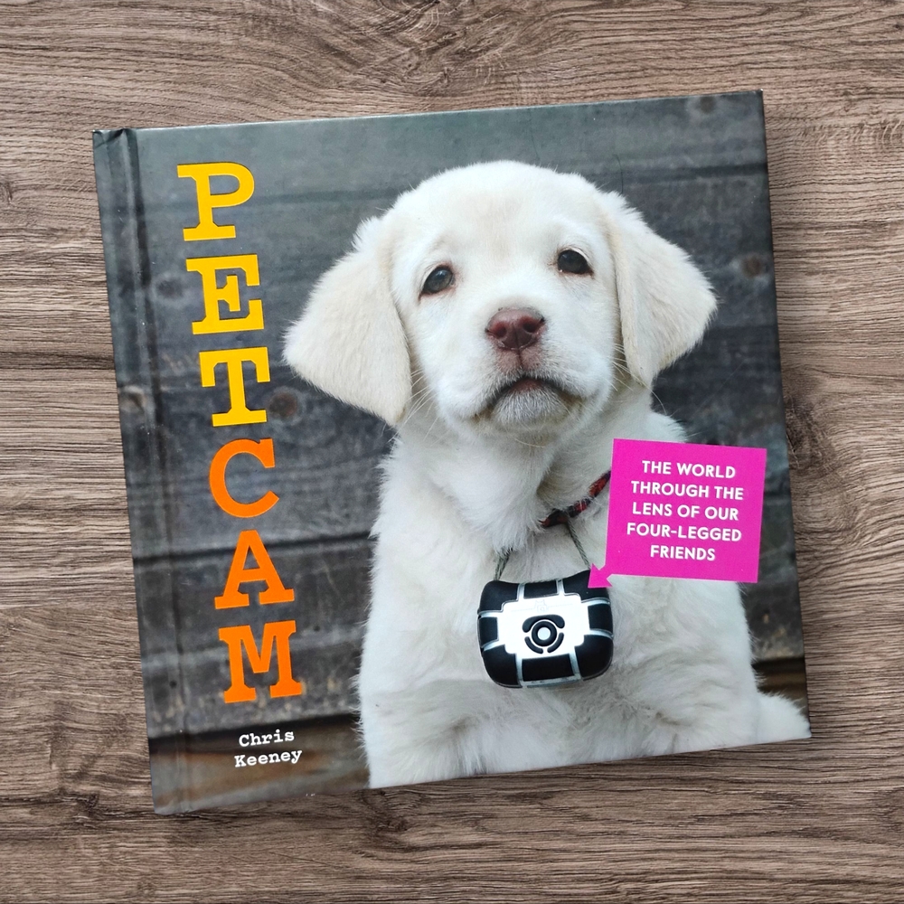 PetCam Book by Chris Keeney NWT